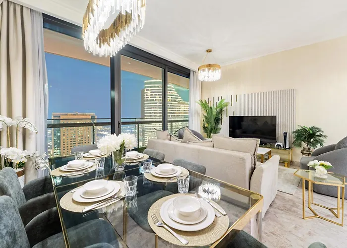First Class 2Br With Full Dubai Skyline & Sea View